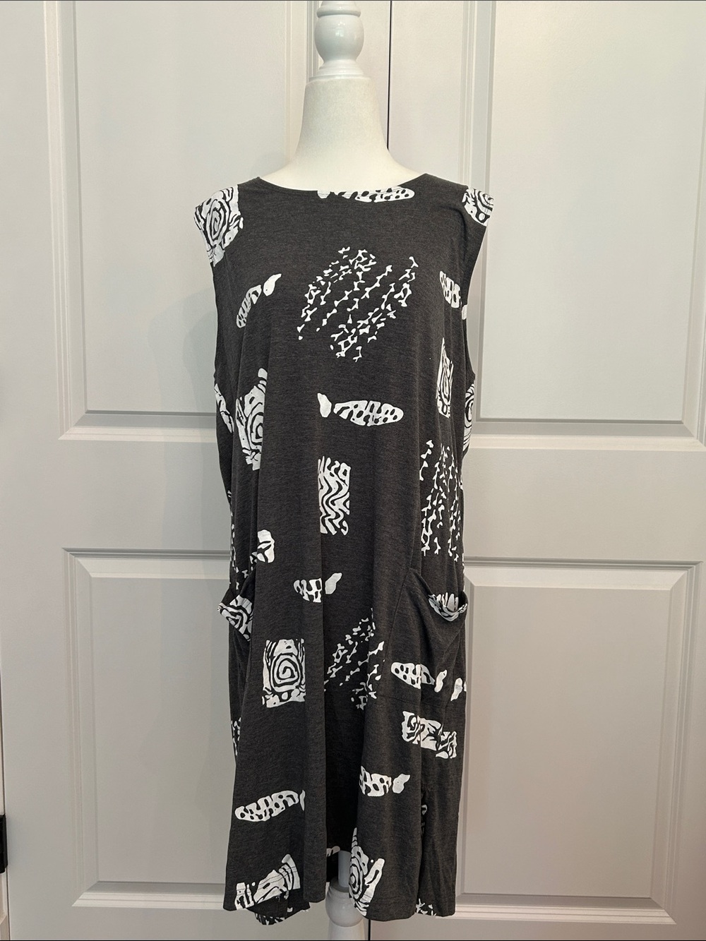 Cromer resortwear Gray & White Printed Swim Coverup Dress
